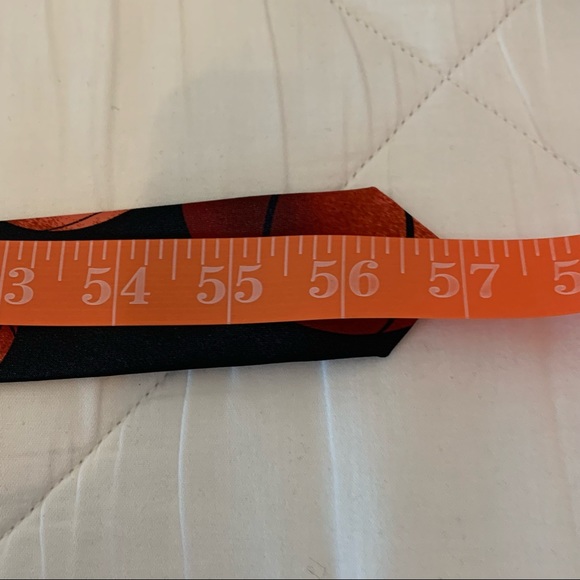 Basketball tie RALPH MARLIN in “Just Balls” collectable pattern, coach gift - Picture 9 of 11